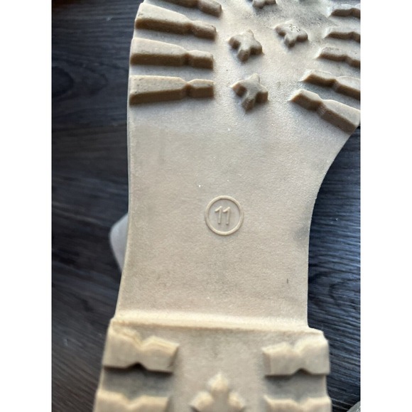 Beige Suede Universal Thread Ankle Boots Chunky Sole Casual Comfort Winter Boots - Picture 6 of 6